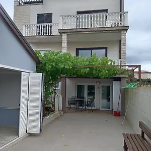 Lili Apartman Umag